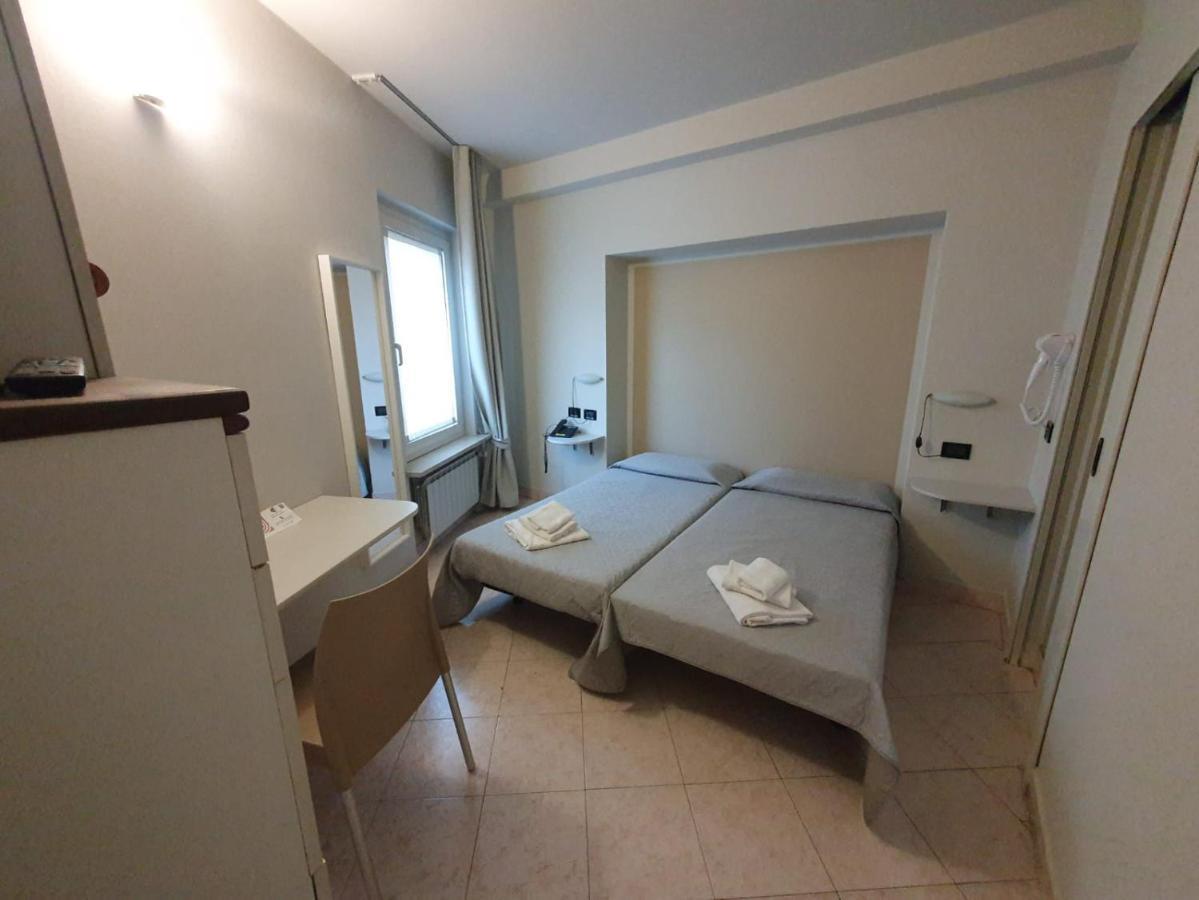 Hotel Cumili Capo di Ponte ภายนอก รูปภาพ