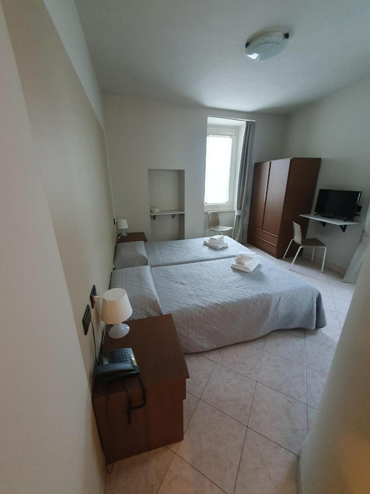 Hotel Cumili Capo di Ponte ภายนอก รูปภาพ